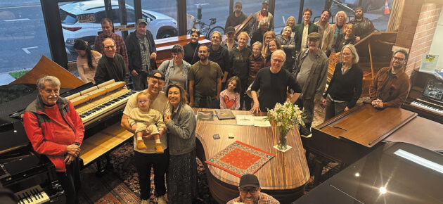 SideWalkers invite you to connect to your neighborhood